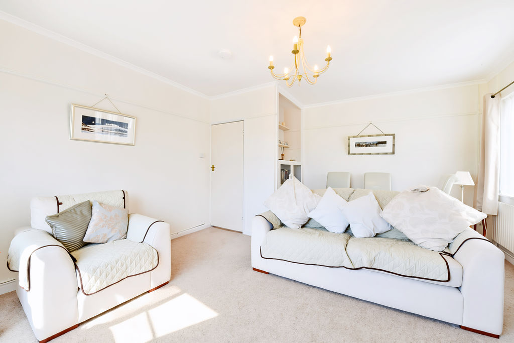 Sitting Room- click for photo gallery